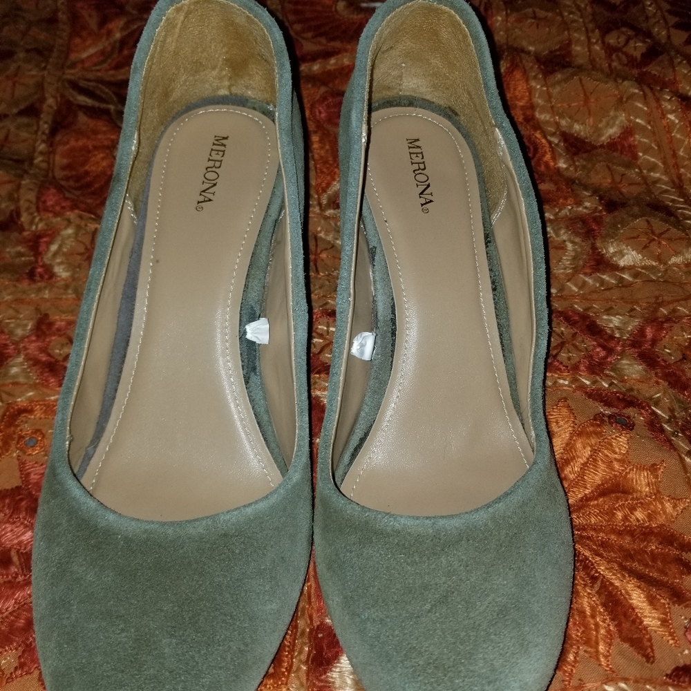 Green Suede Wedges worn twice super comfy - Picture 2 of 6